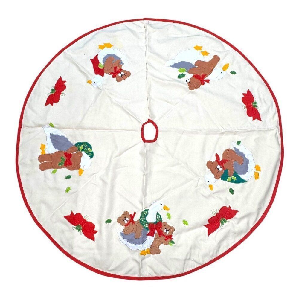 Vintage Christmas Goose & Bear Cottage Retro Tree Skirt 43” Round Cotton READ